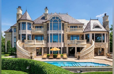 哪位香港名人的住所最昂貴?