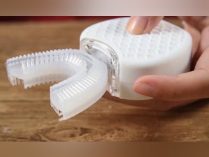 Incredible toothbrush is all the rage in Vietnam