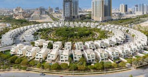 Perché le case a Dubai sono così economiche? (Guarda)