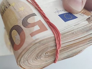 Dublin: How to invest 250€ in Amazon and others and obtain a second income