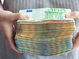 Calcule quanto pode ganhar investindo 250€ em CTT e outras ações em rápido crescimento