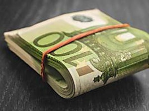 Investir 252 € na CTT e outras poderia dar-lhe uma renda extra