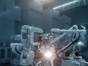 Découvrez comment l'IIOT révolutionne le monde de l'industrie ! Lire l'article