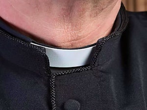 Ex-sacerdote advierte: No estudies inglés antes de ver esto