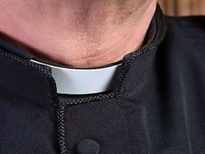 Ex-sacerdote advierte: No estudies inglés antes de ver esto